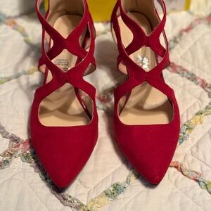 Liz Claiborne size 6.5 Elegant Ruby Red Women's Heels
